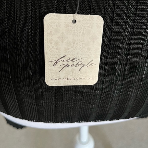 NWT Free People Womans Hits Different Lace Up Top, Black Size Medium. - Picture 5 of 6